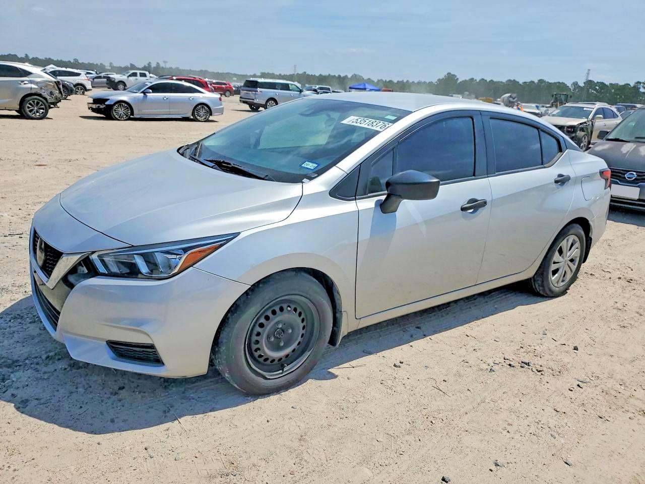 Salvage Nissan Versa Image