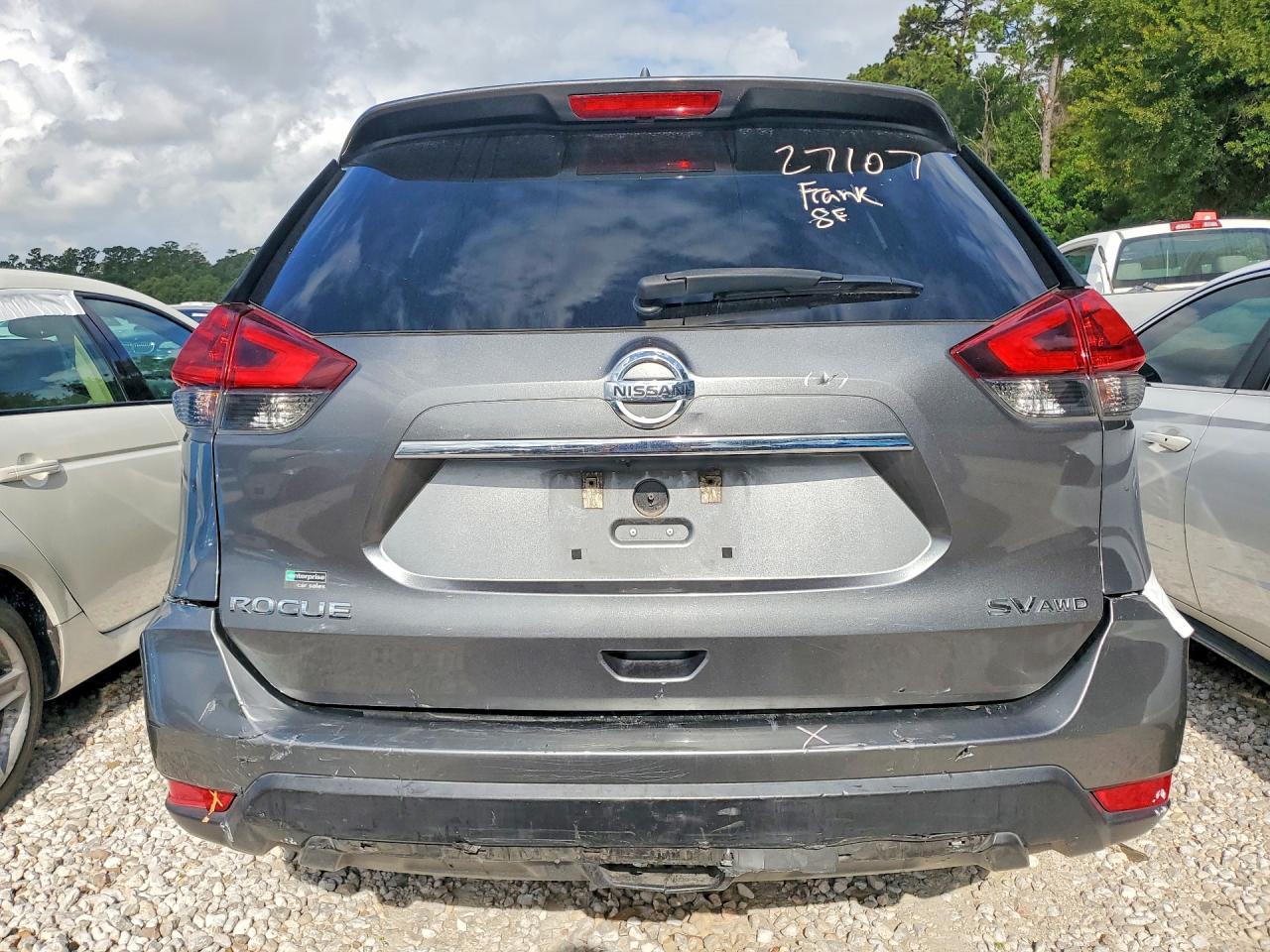 Nissan Rogue Sv