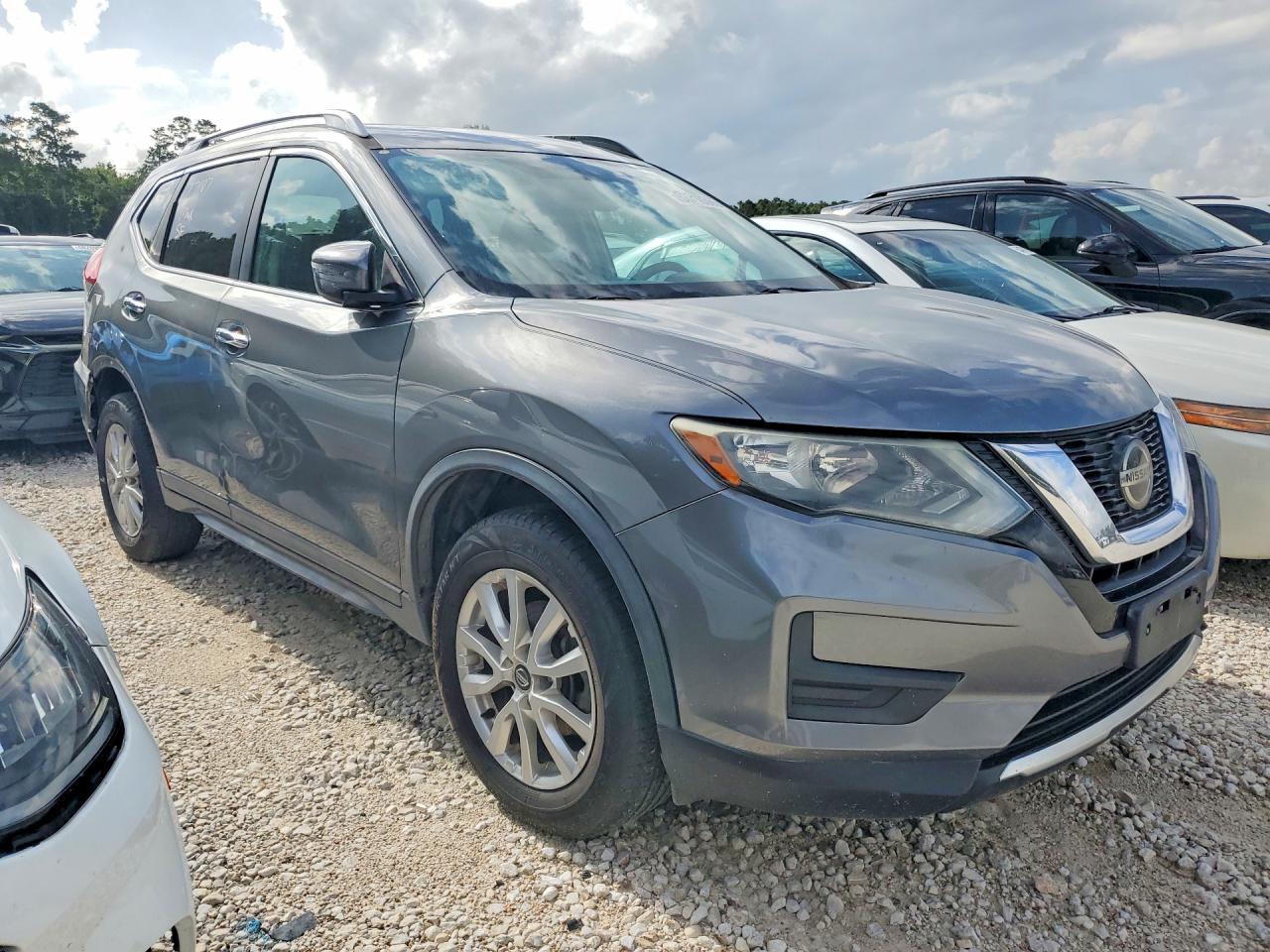 Nissan Rogue Sv