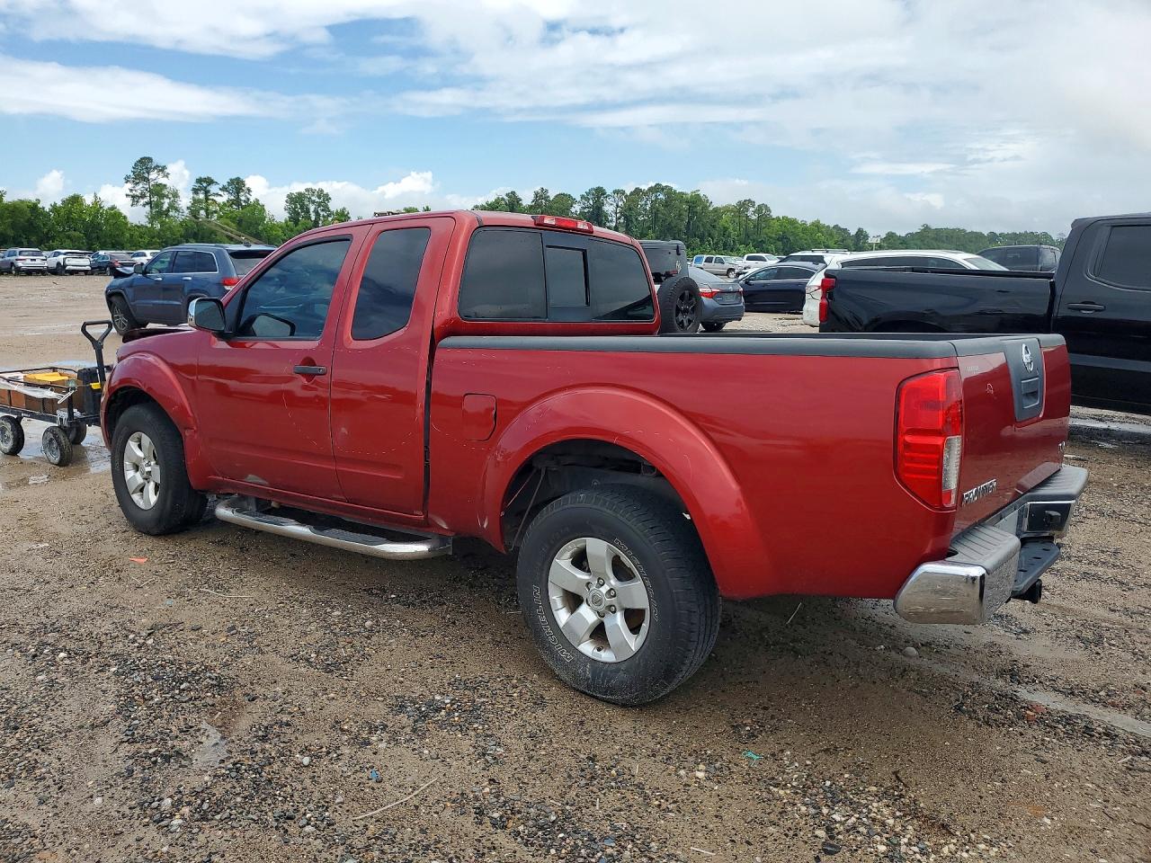 Nissan Frontier Sv V6