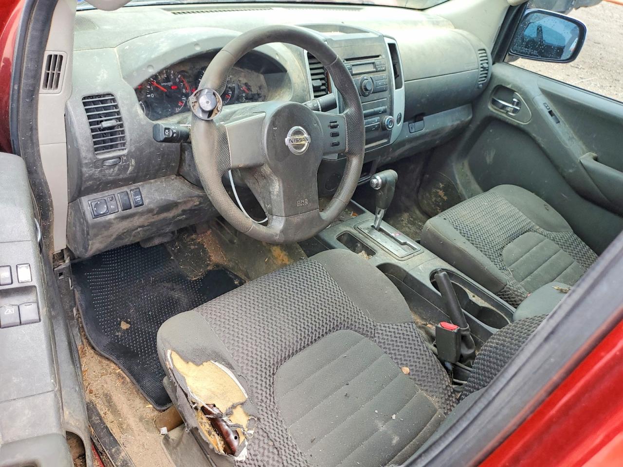 Nissan Frontier Sv V6