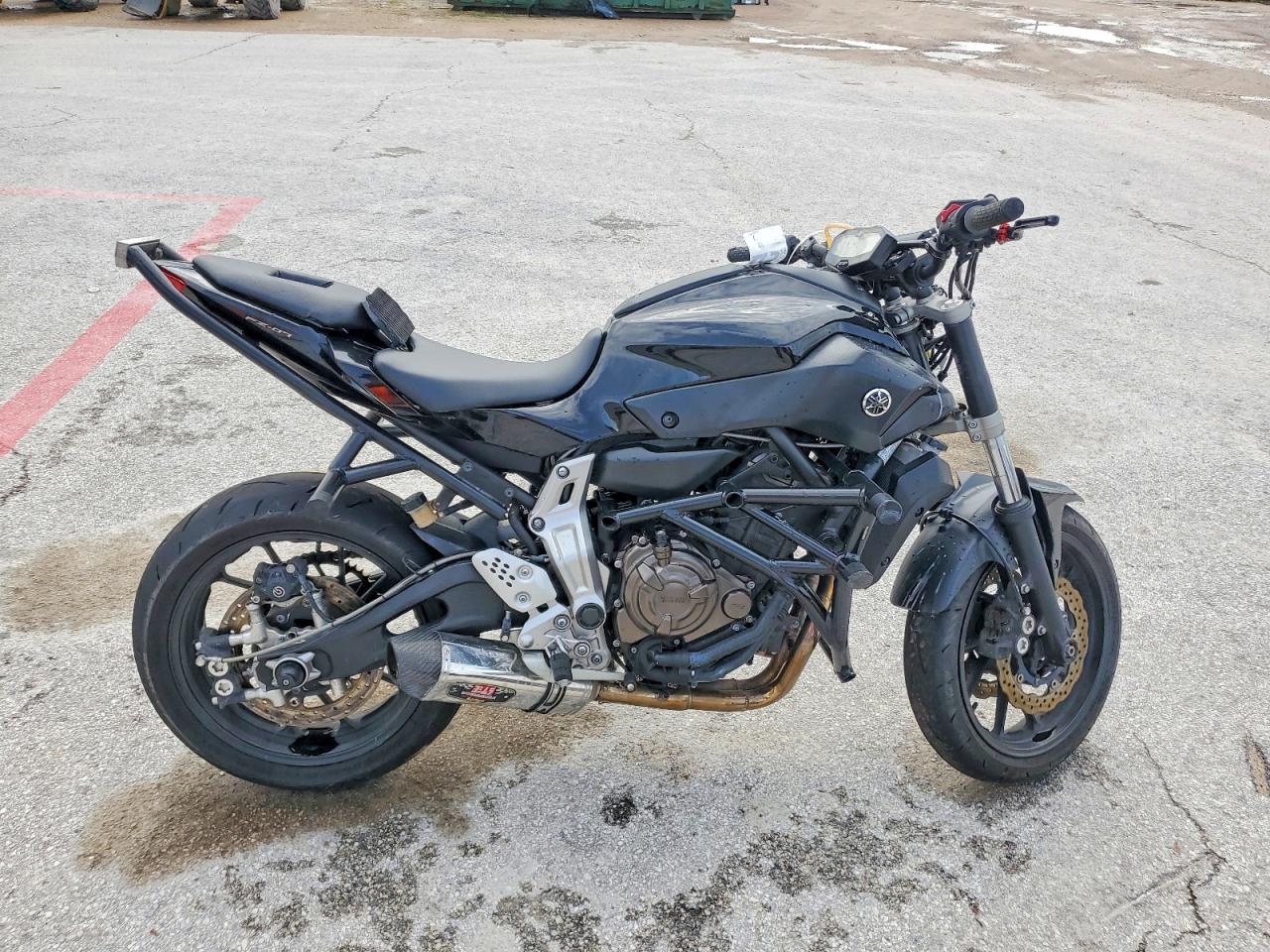 Salvage Yamaha Fz 07 09 Image