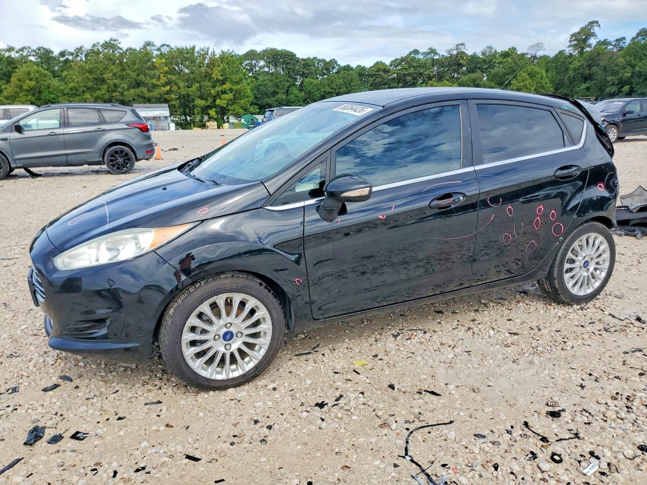 Salvage Ford Fiesta Image