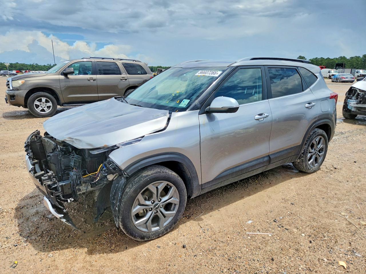 Salvage Kia Seltos Image