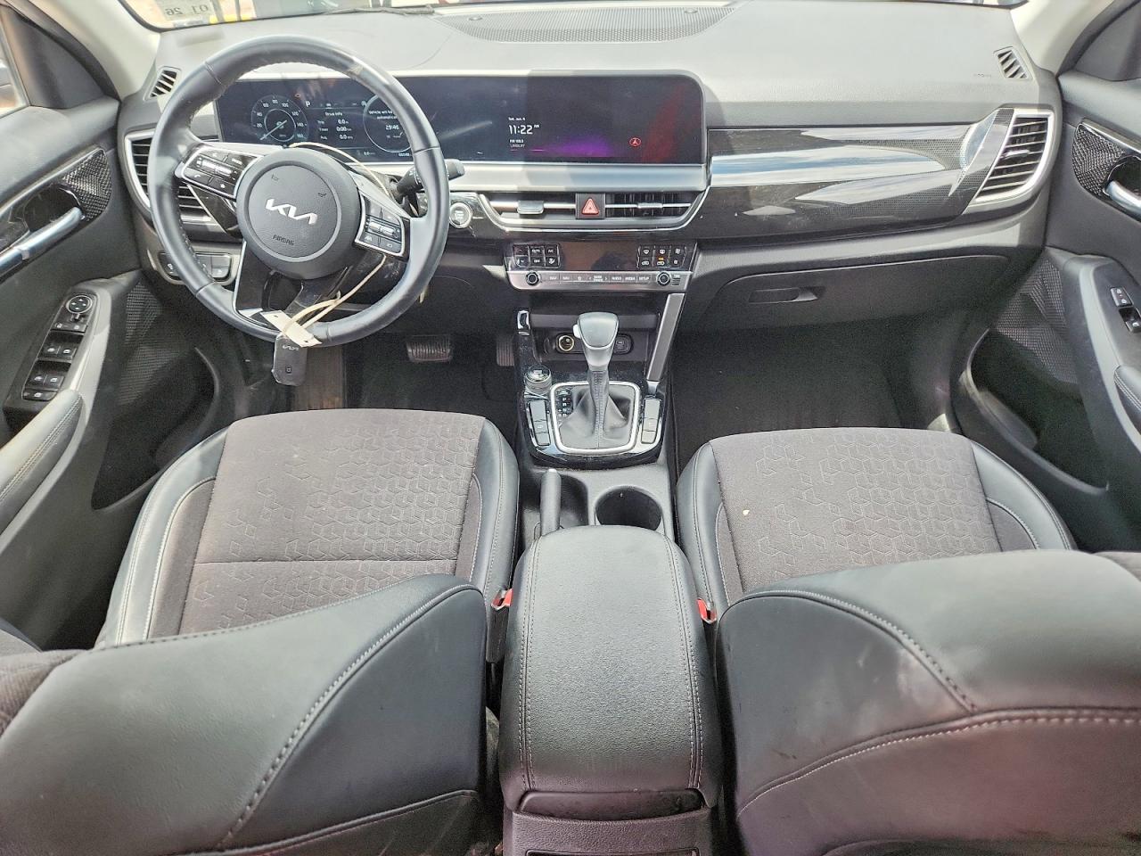 Kia Seltos S