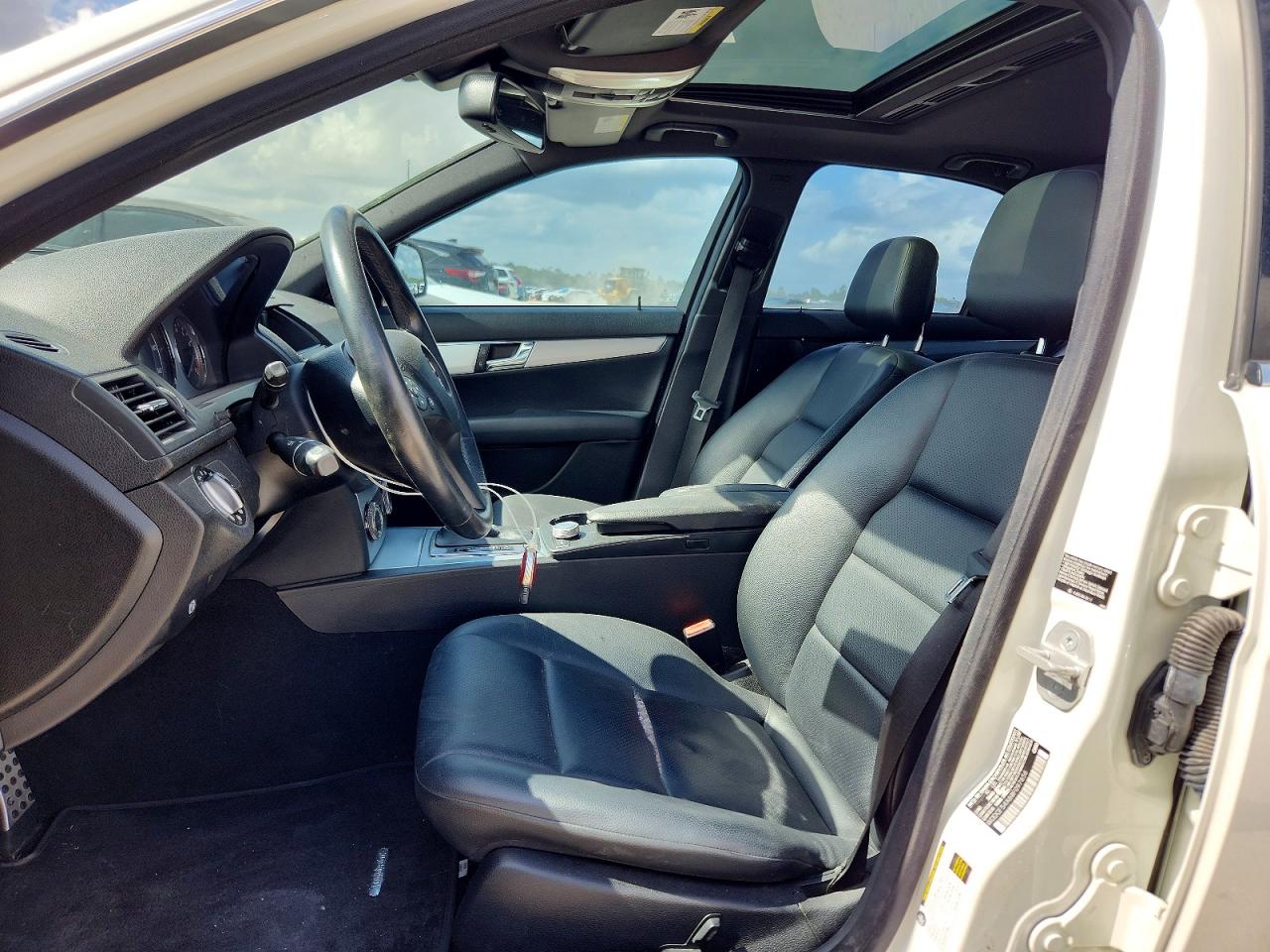 Mercedes-Benz C-Class 300