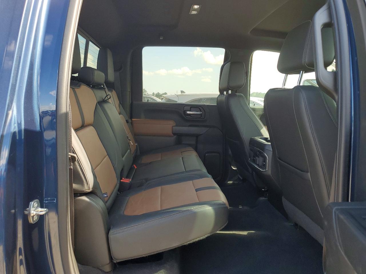 Chevrolet Silverado K3500 High Country
