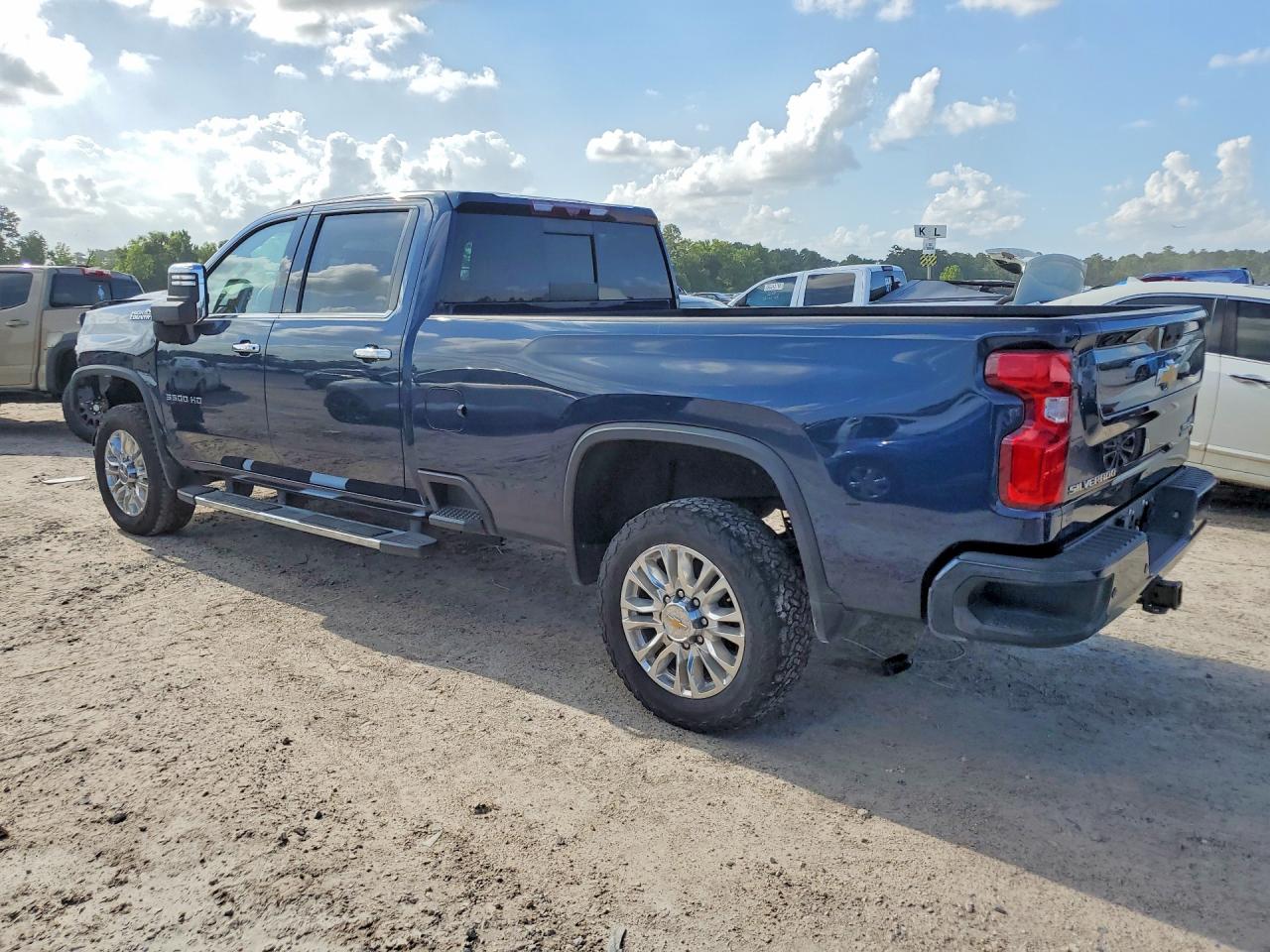 Chevrolet Silverado K3500 High Country