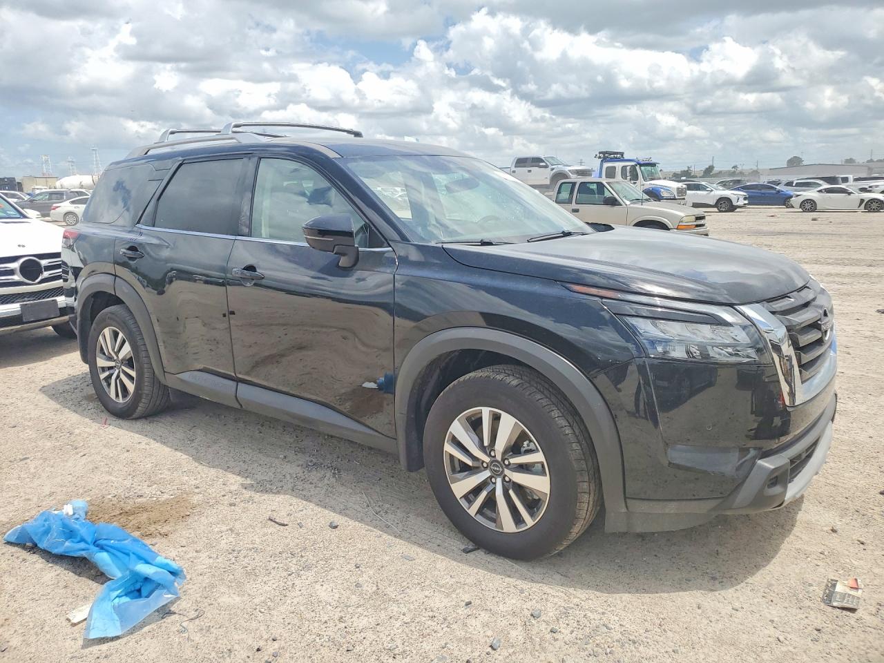 Nissan Pathfinder Sl