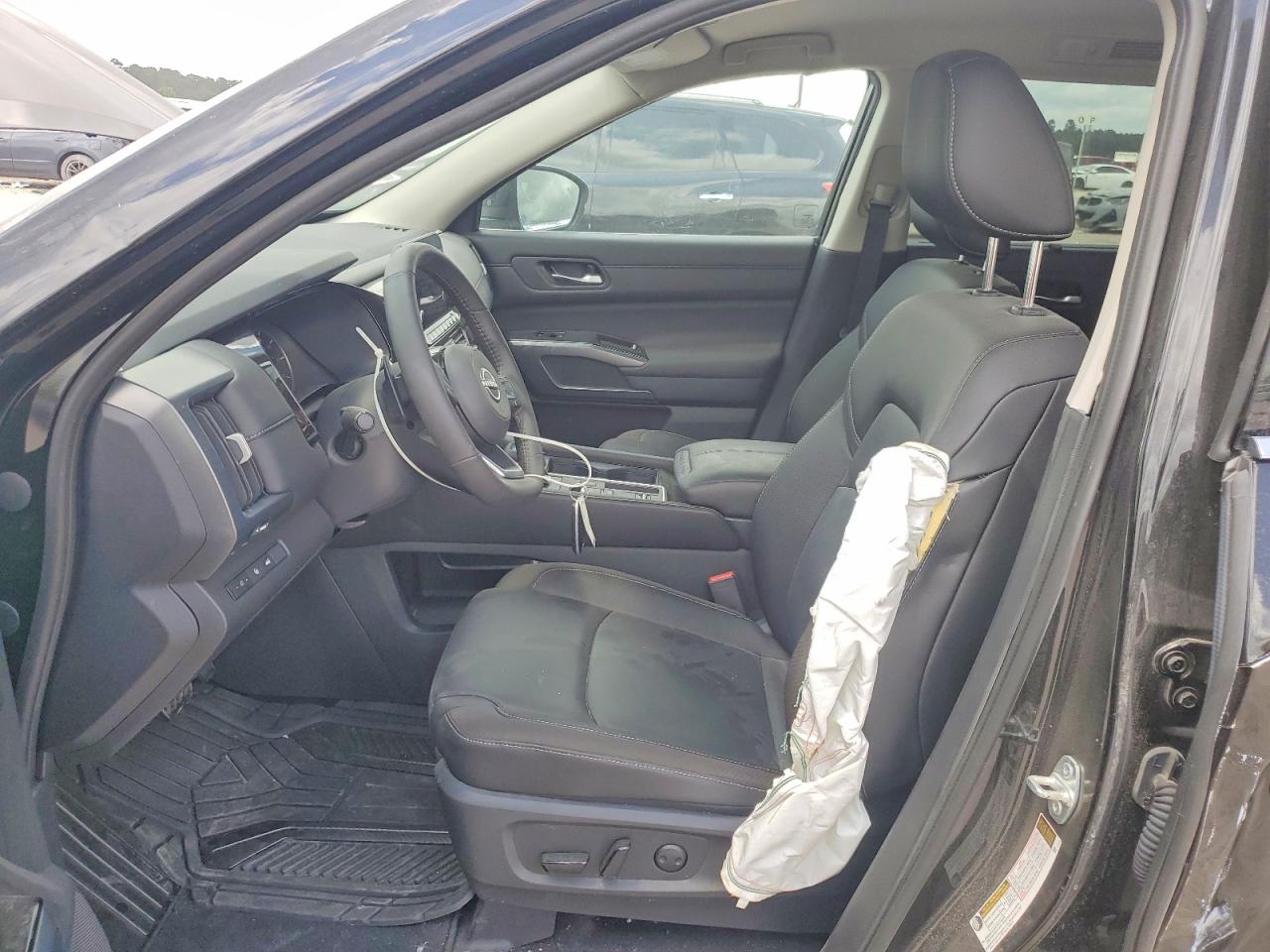 Nissan Pathfinder Sl