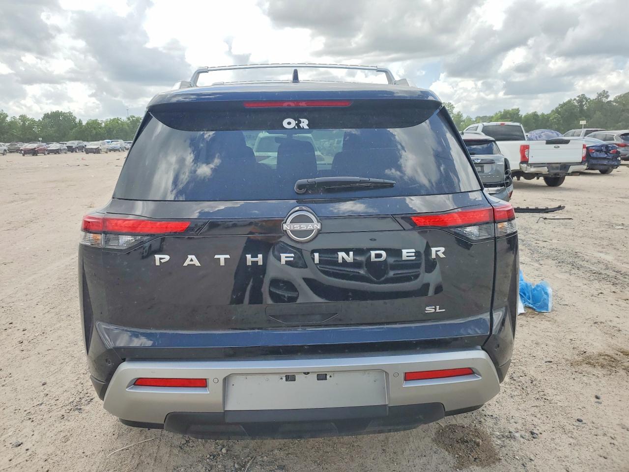 Nissan Pathfinder Sl