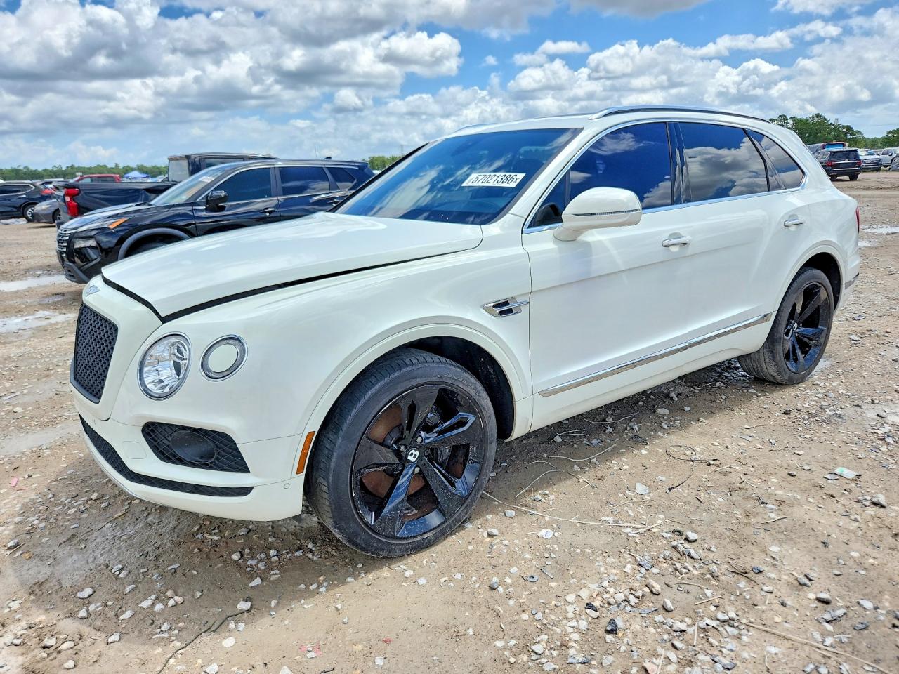 Salvage Bentley Bentayga Image