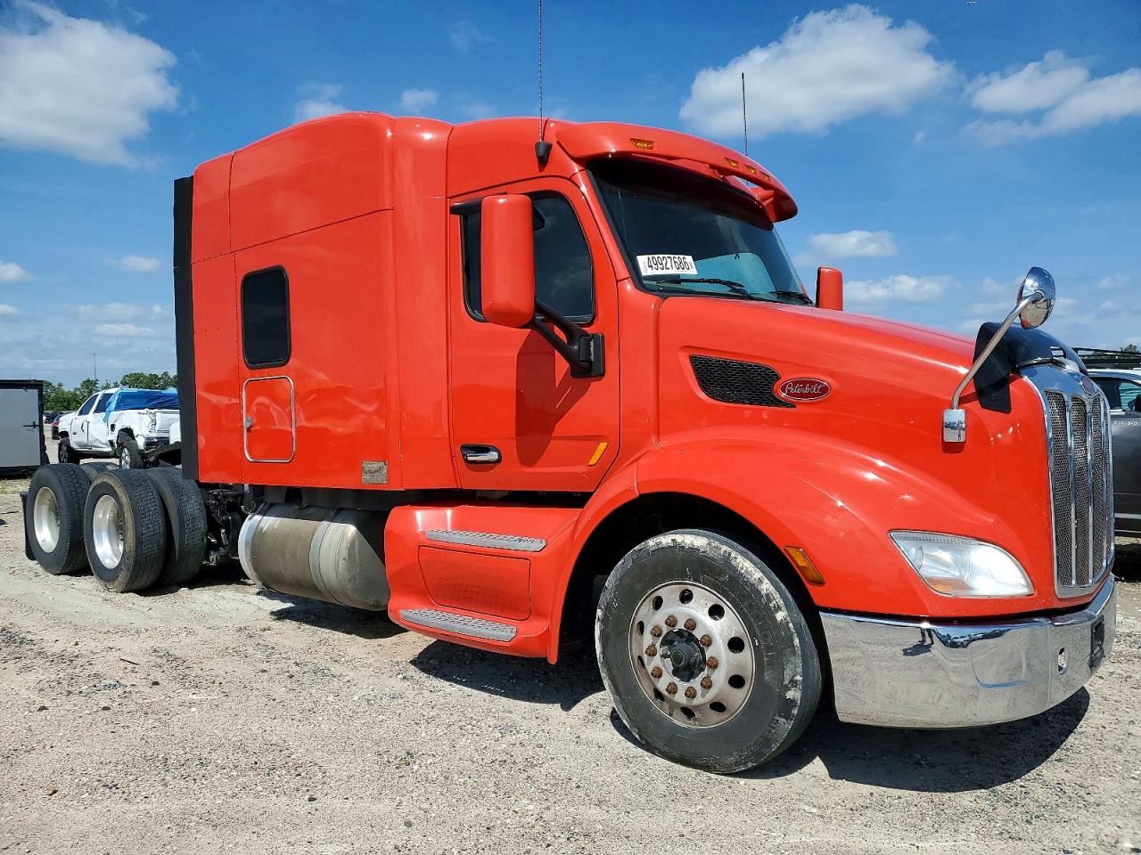 Salvage Peterbilt 579 Image