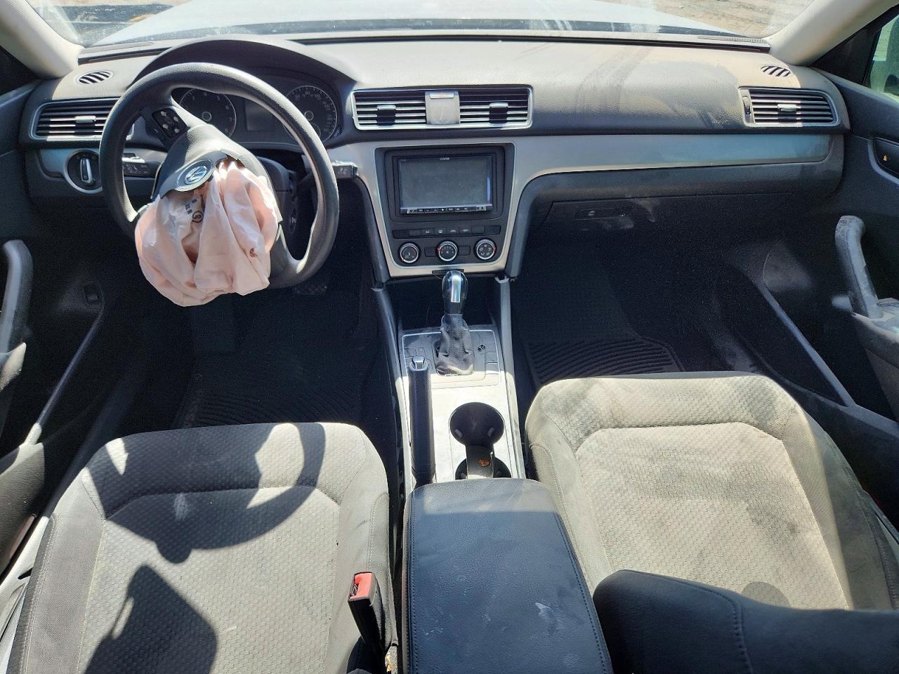 Volkswagen Passat S