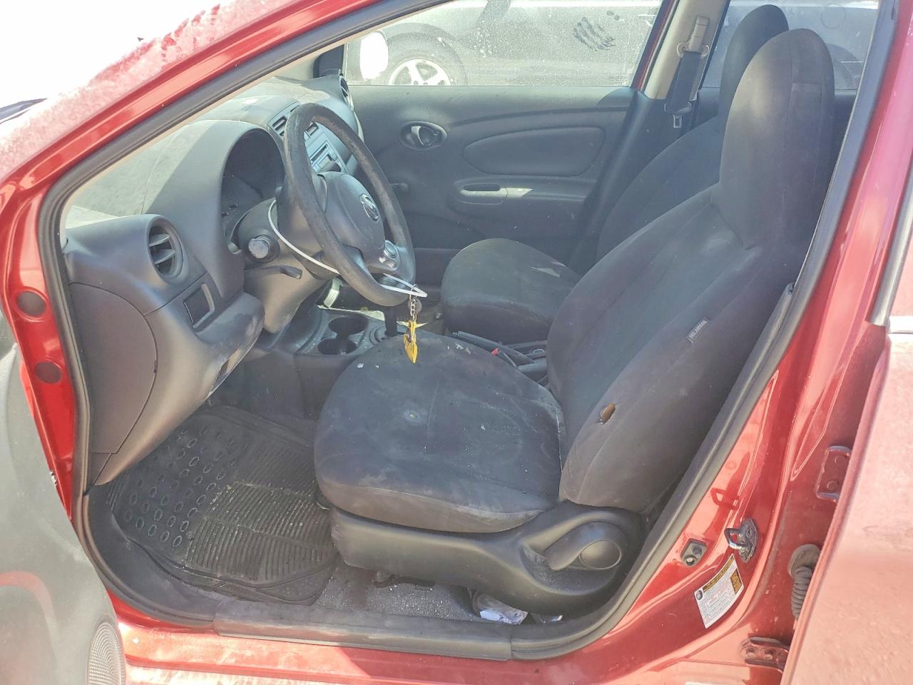 Nissan Versa S