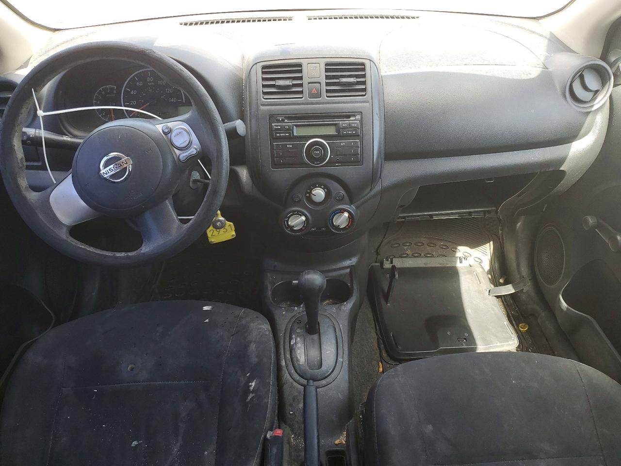 Nissan Versa S