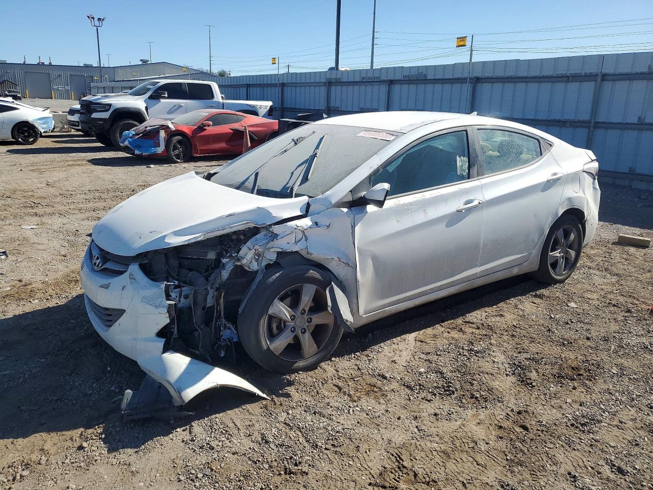 Salvage Hyundai ELANTRA Image