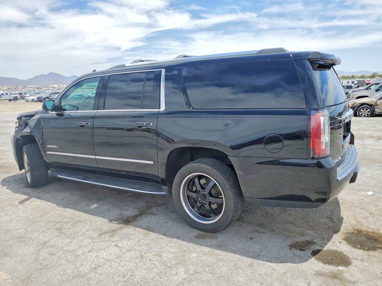 GMC Yukon Denali