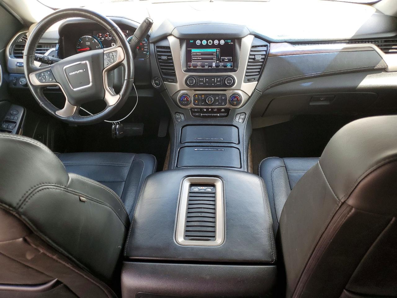 GMC Yukon Denali