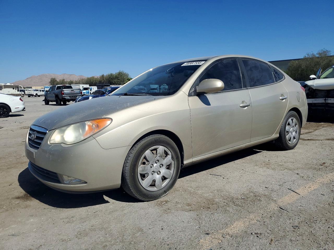 Salvage Hyundai ELANTRA Image