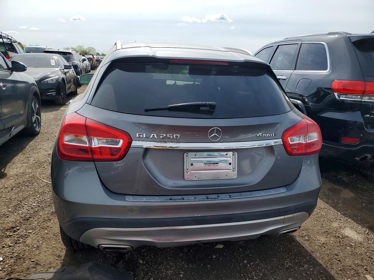 Mercedes-Benz GLA 250 4matic