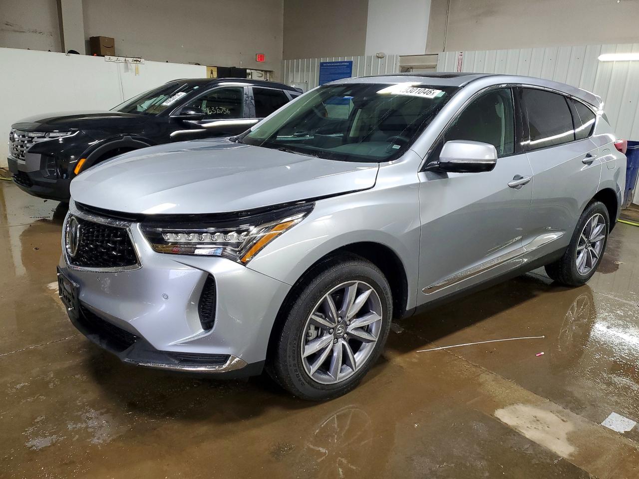 Salvage Acura RDX Image