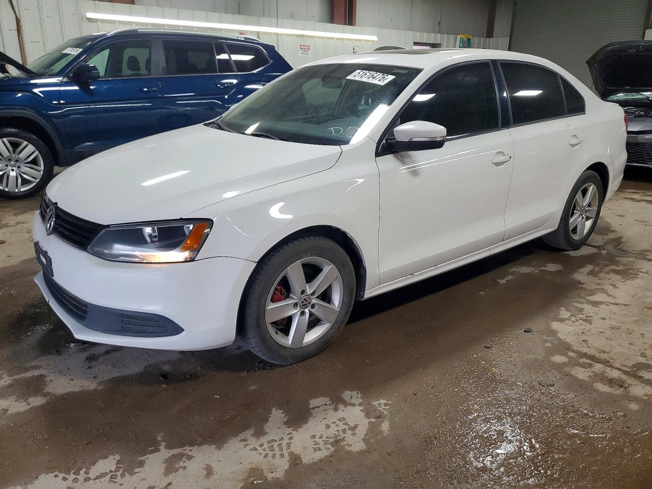Salvage Volkswagen Jetta Image