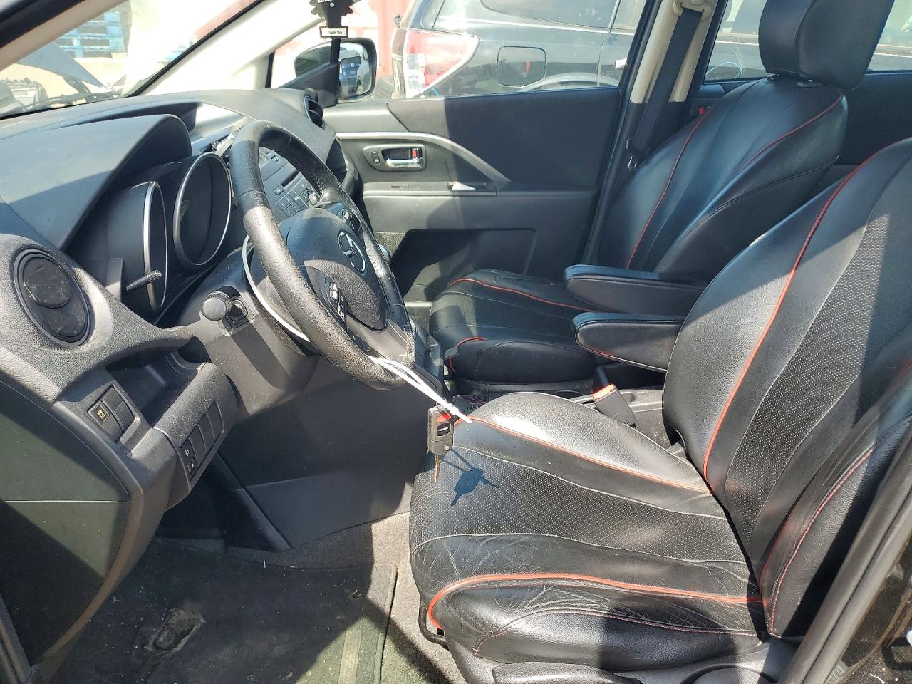 Mazda 5