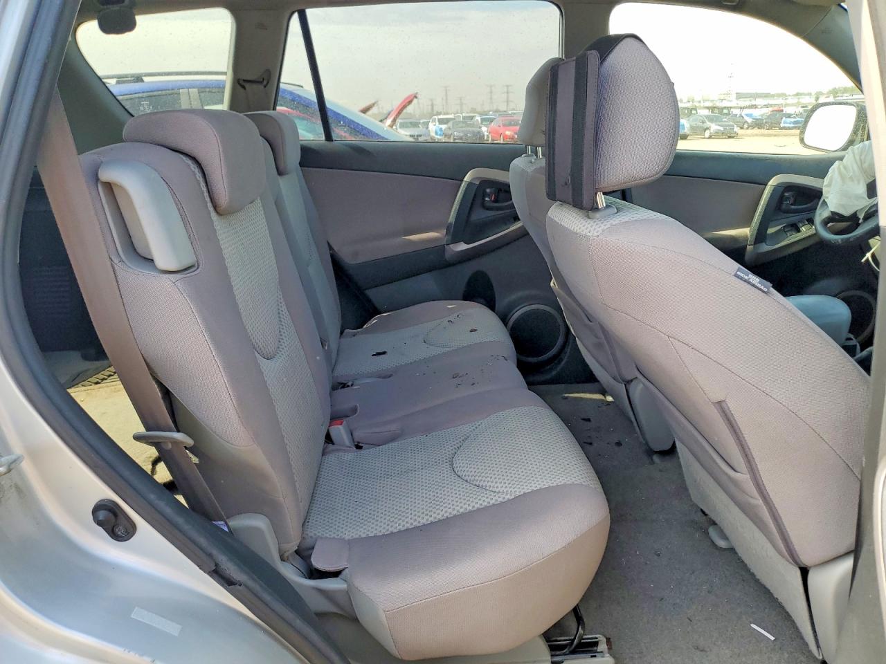 Toyota RAV4 Base