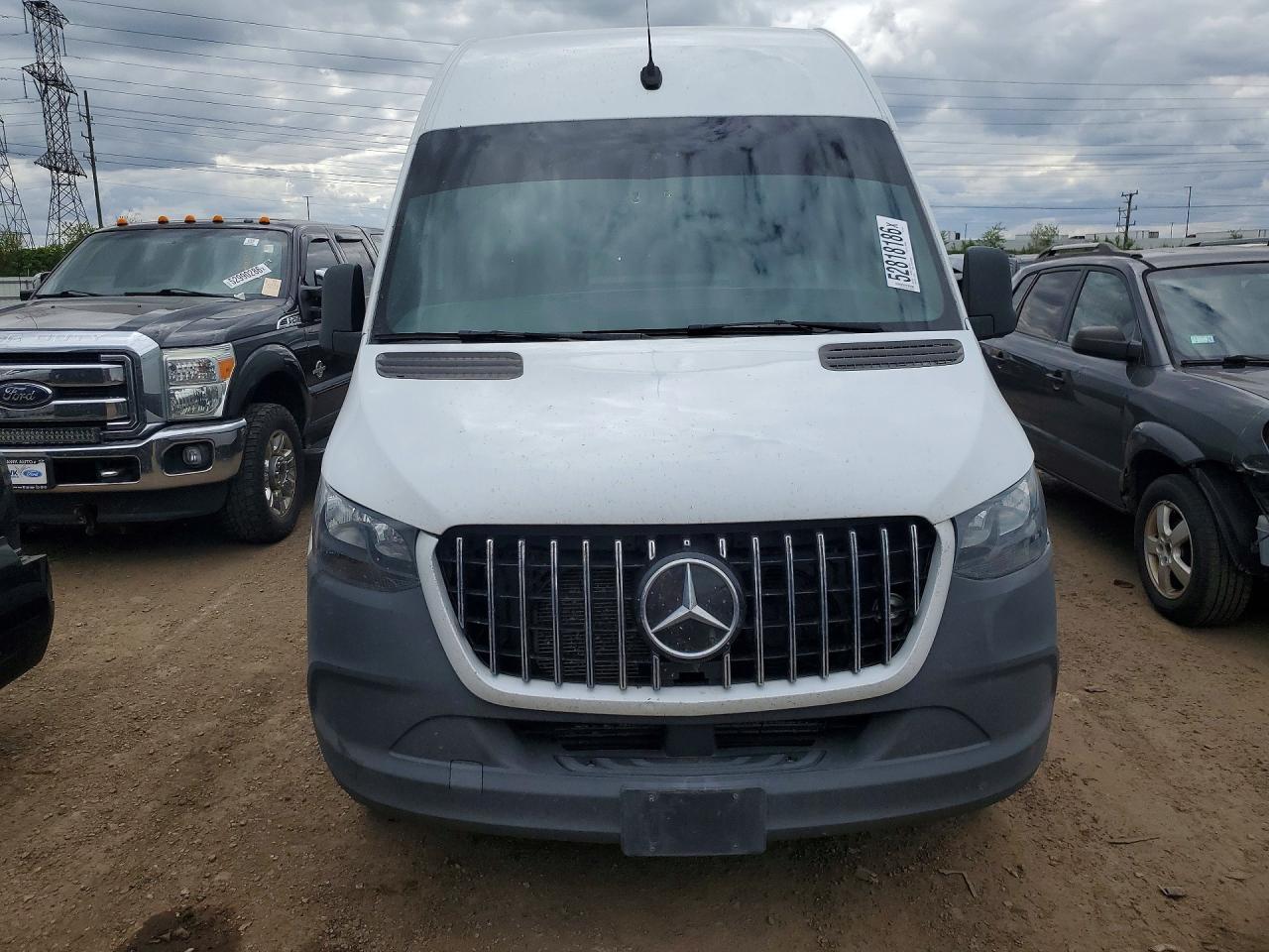 Mercedes-Benz Sprinter 2500