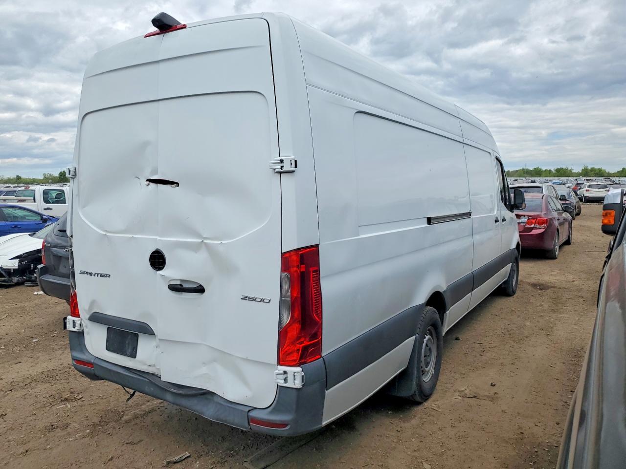 Mercedes-Benz Sprinter 2500