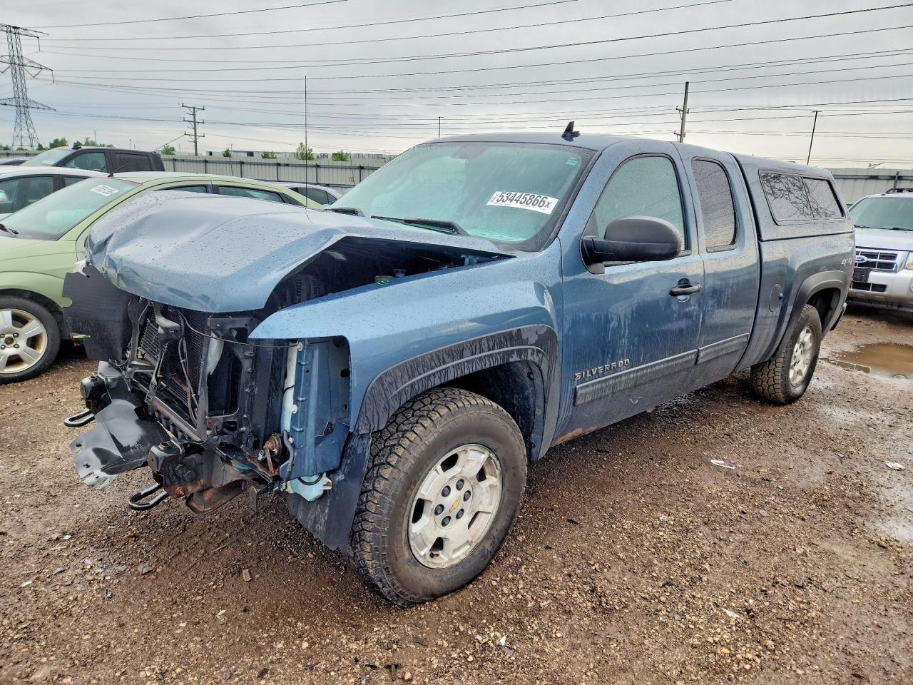 Salvage Chevrolet Silverado Image