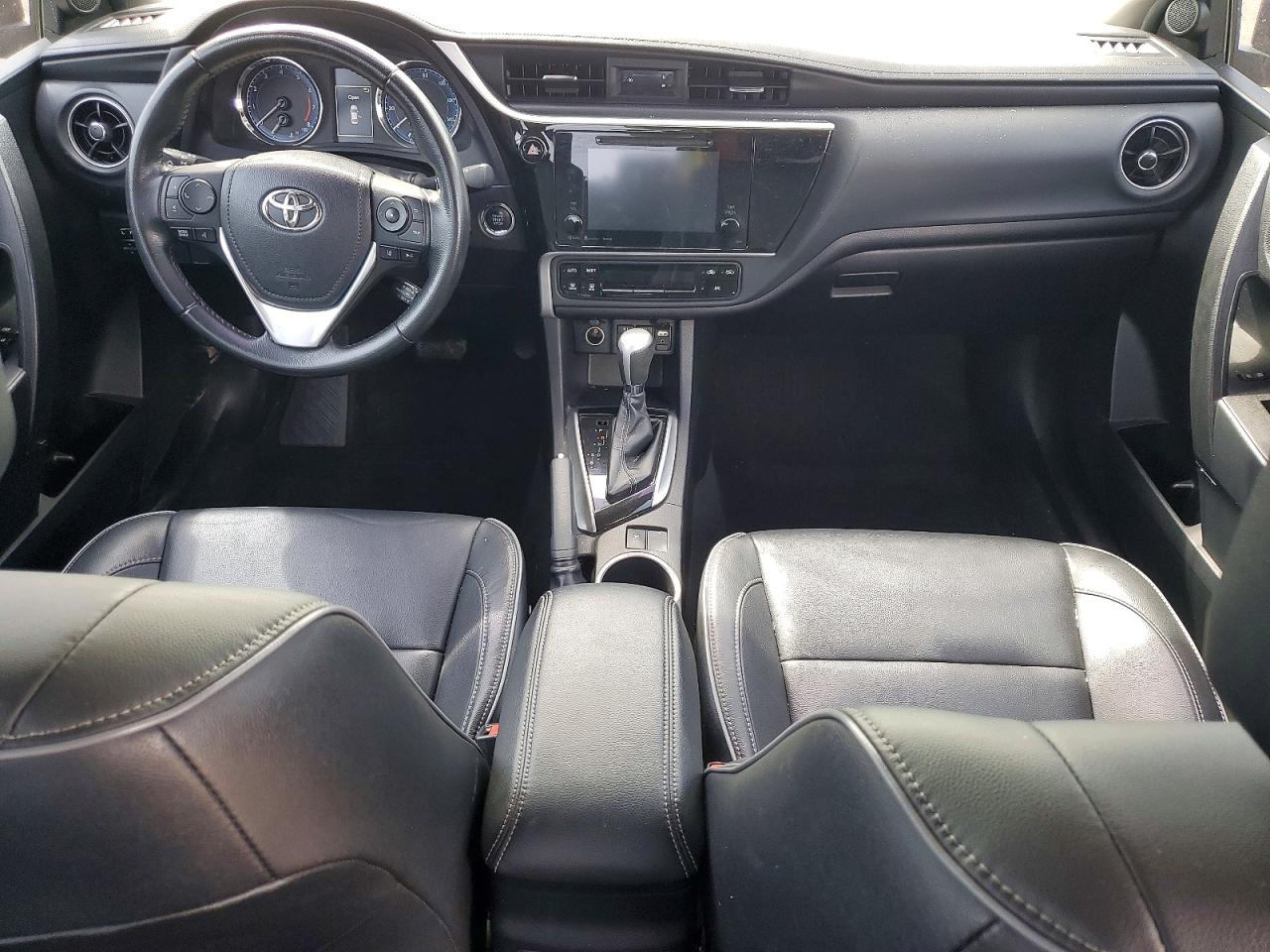 Toyota Corolla Xle