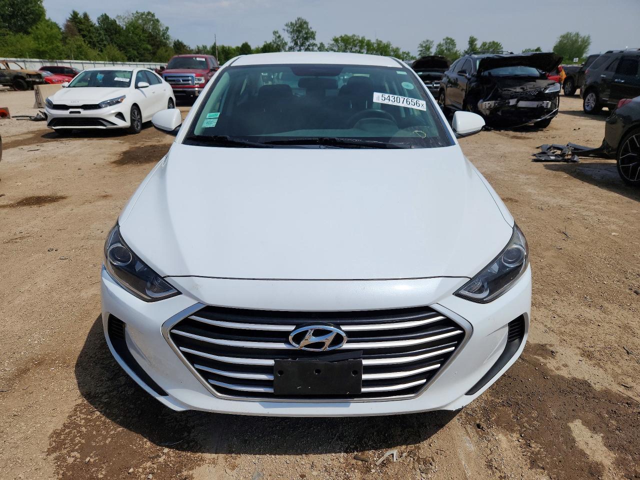 Hyundai ELANTRA Sel