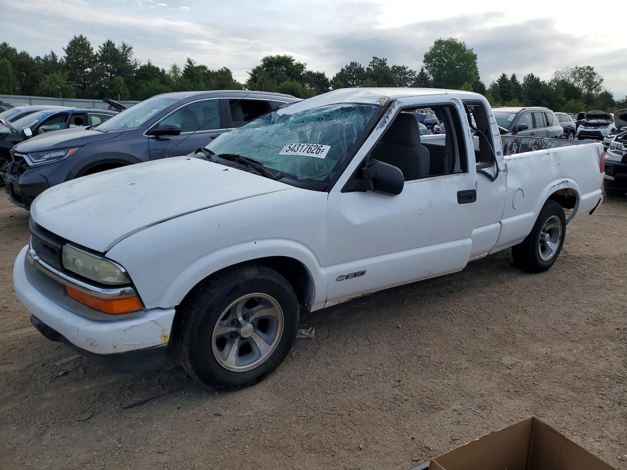 Salvage Chevrolet S-10 Image