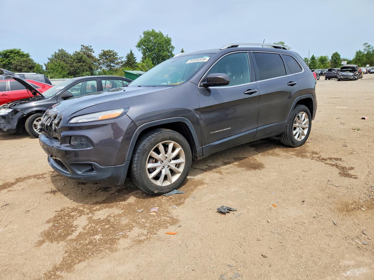 Salvage Jeep Cherokee Image