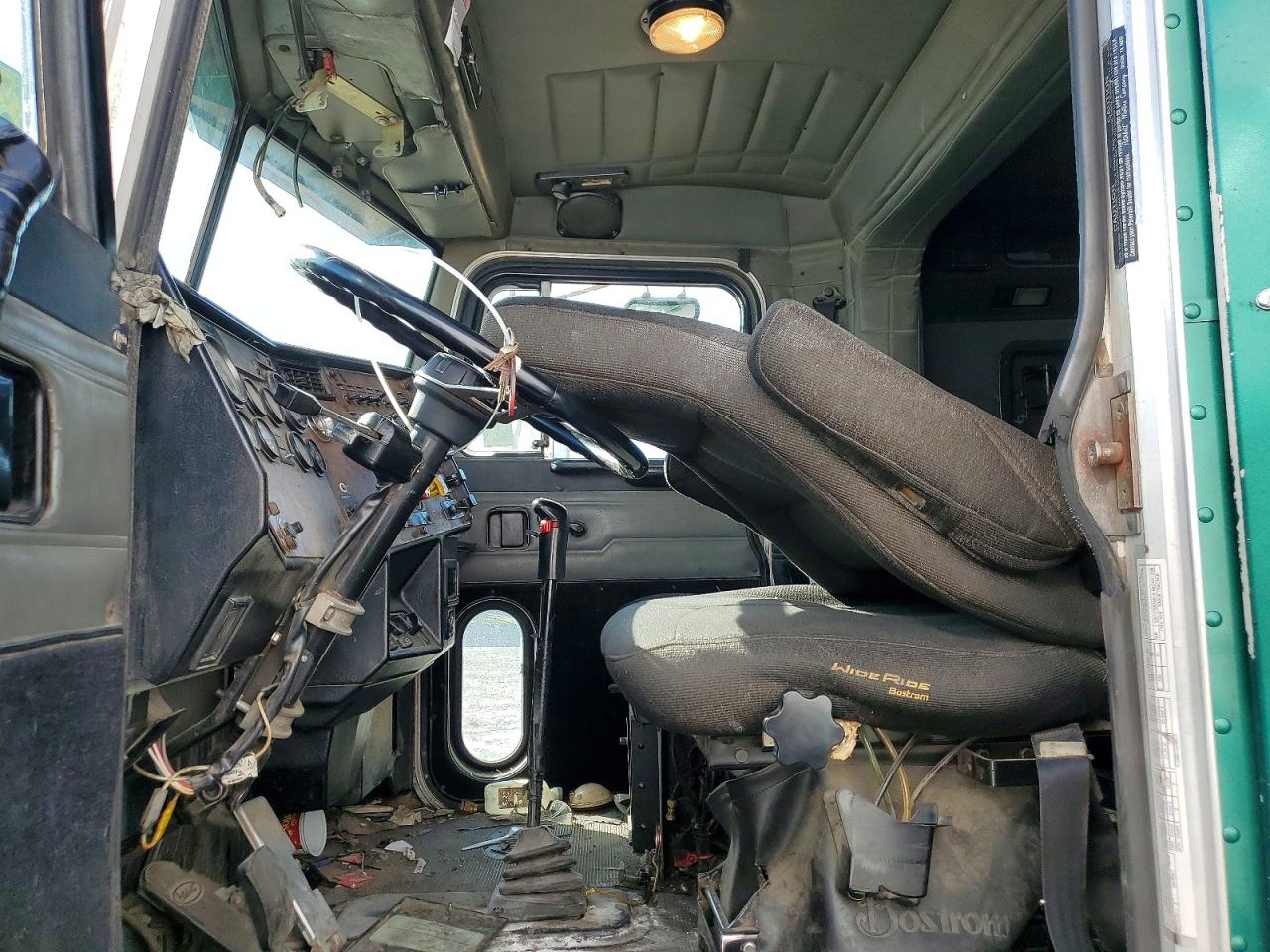 Peterbilt 378