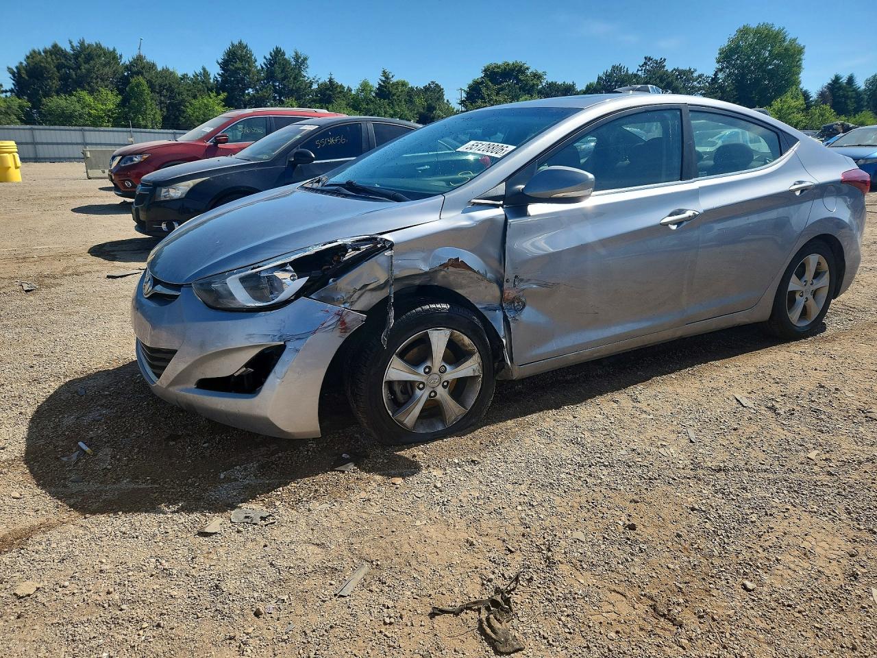 Salvage Hyundai ELANTRA Image