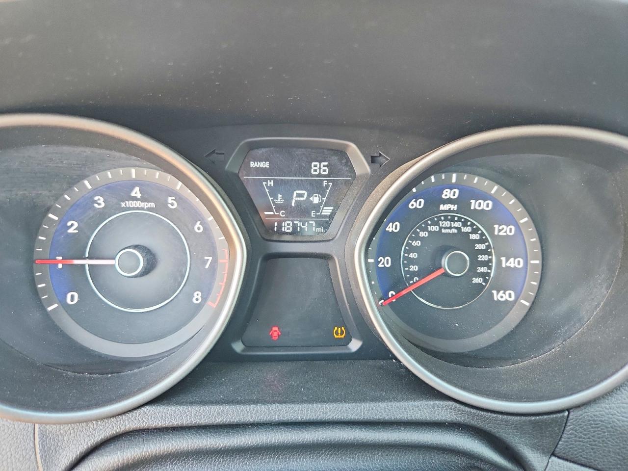 Hyundai ELANTRA Value Edition