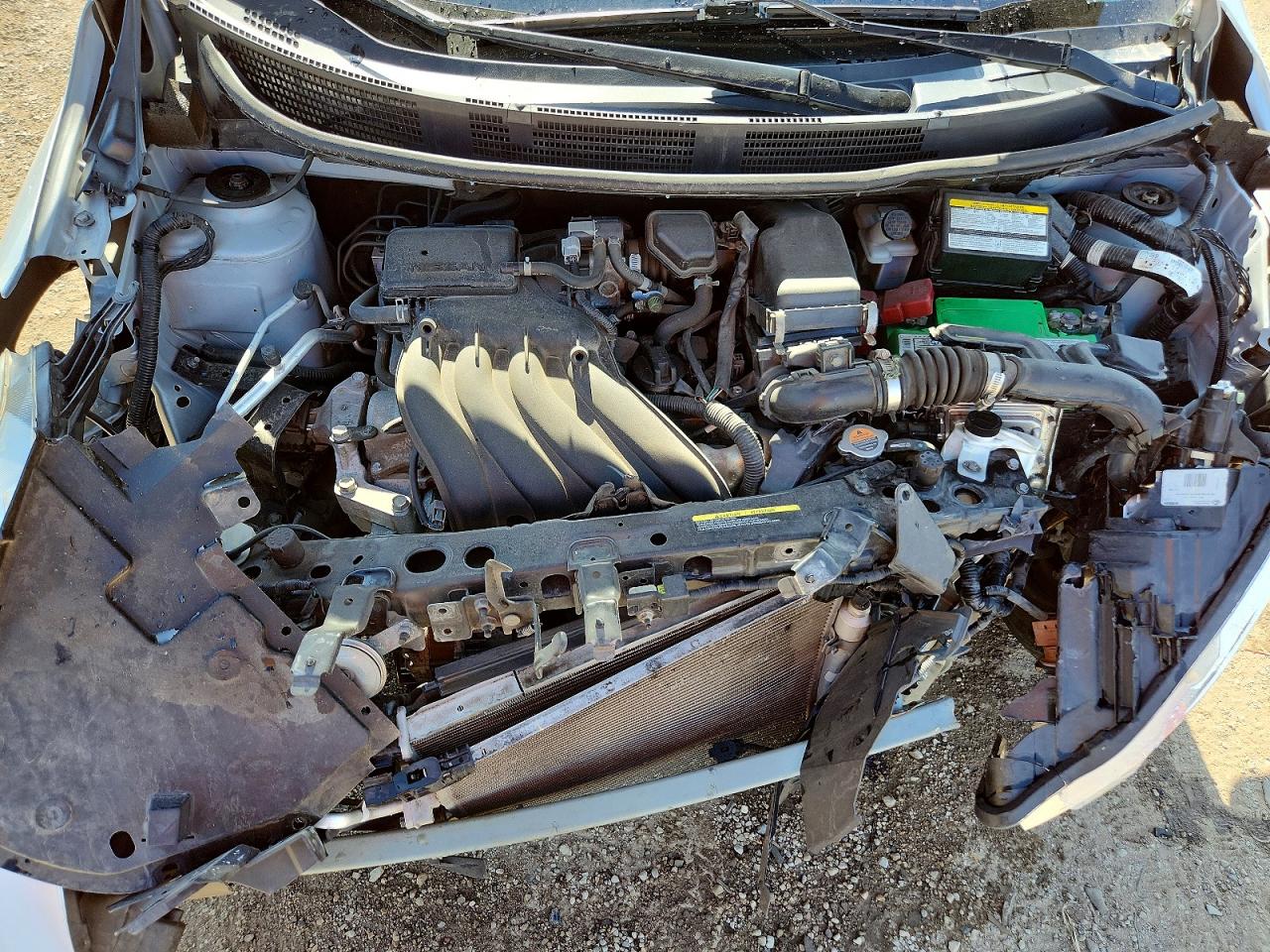 Nissan Versa 1.6 Sv