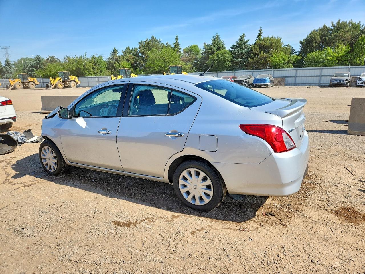 Nissan Versa 1.6 Sv