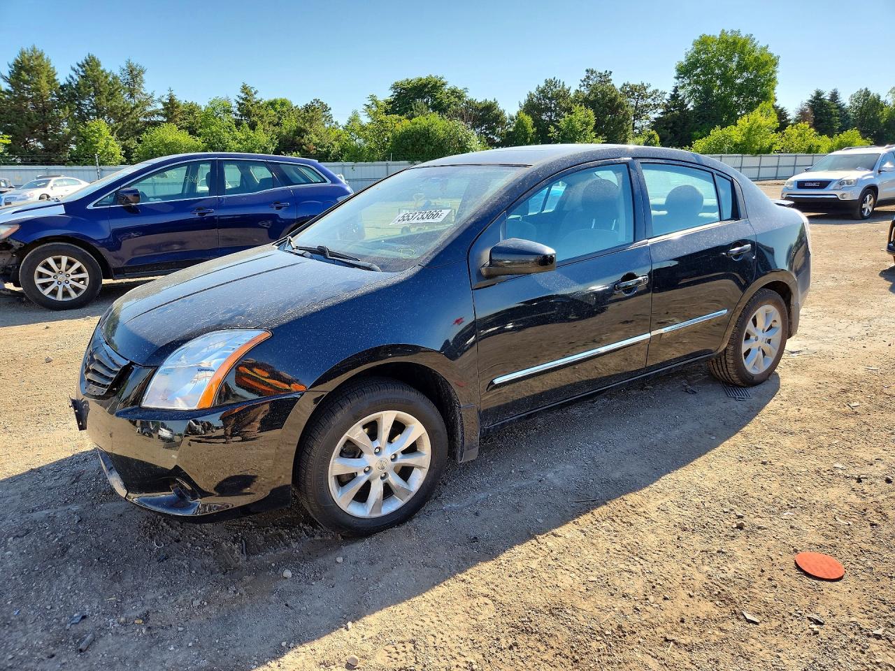 Salvage Nissan Sentra Image