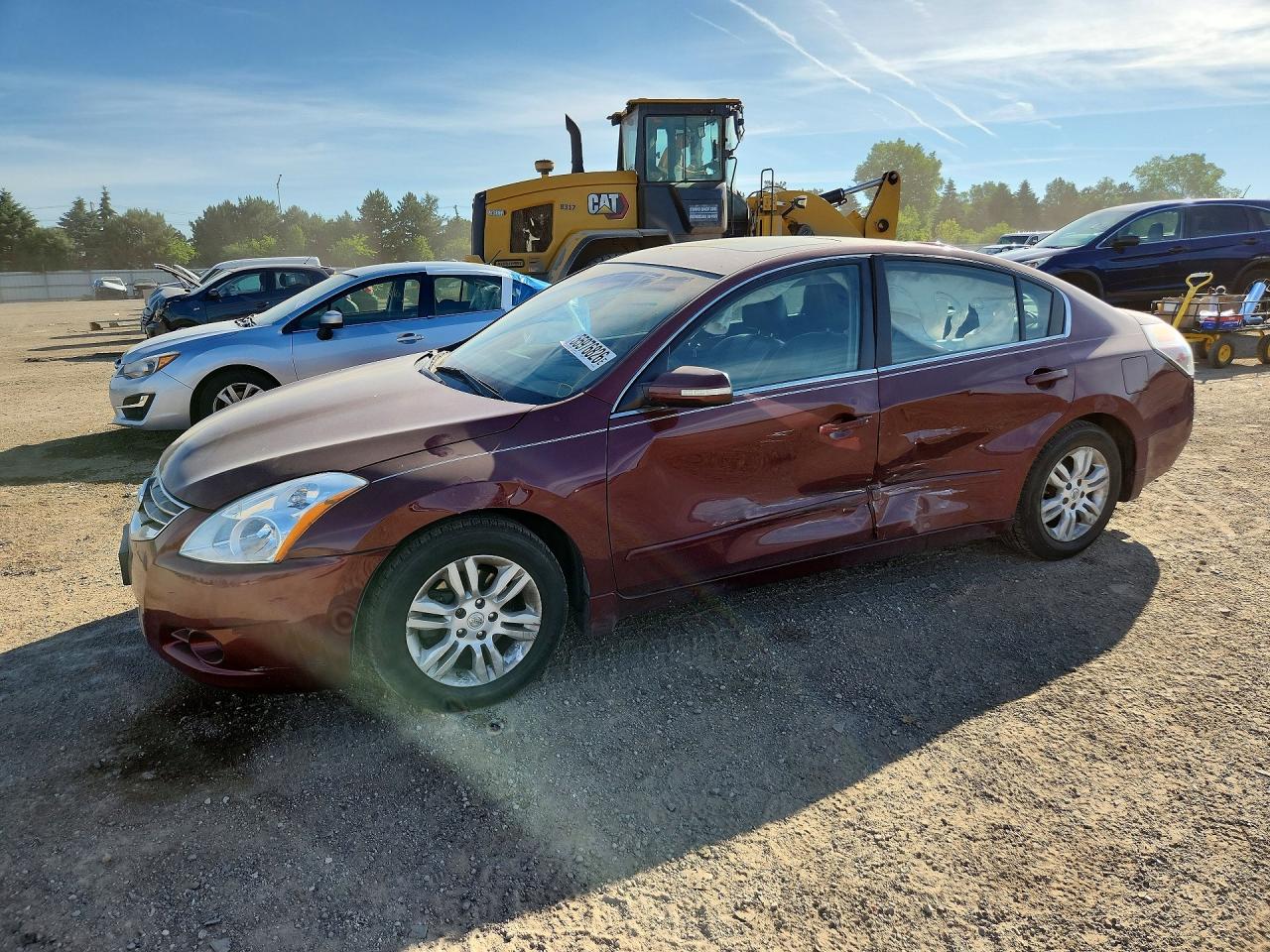 Salvage Nissan Altima Image