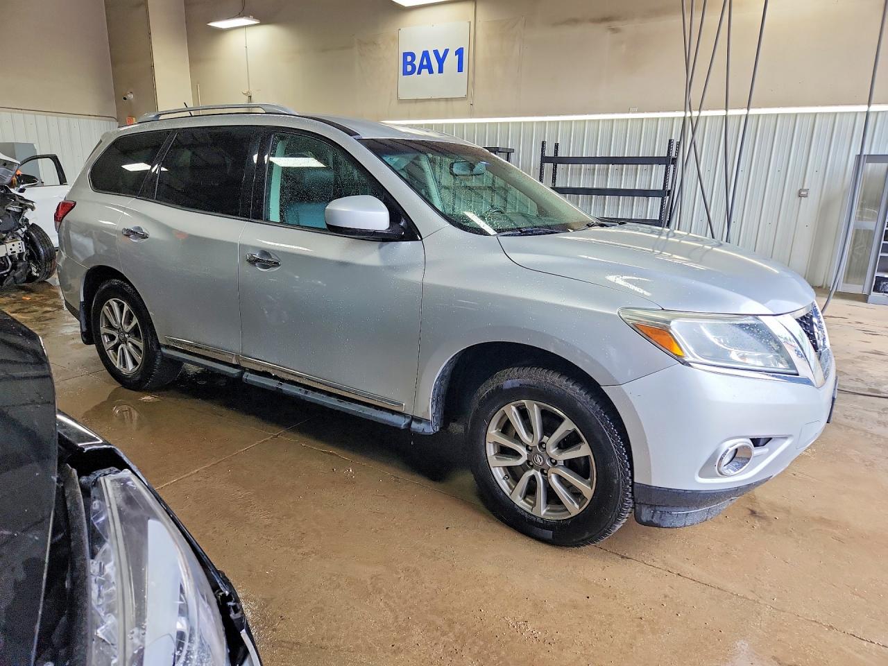 Nissan Pathfinder S