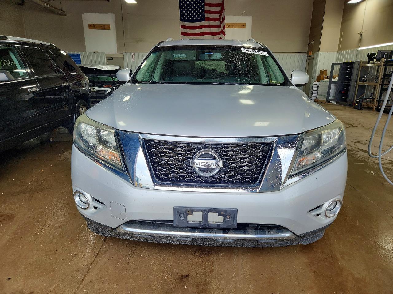 Nissan Pathfinder S