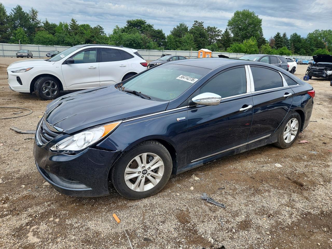 Salvage Hyundai SONATA Image