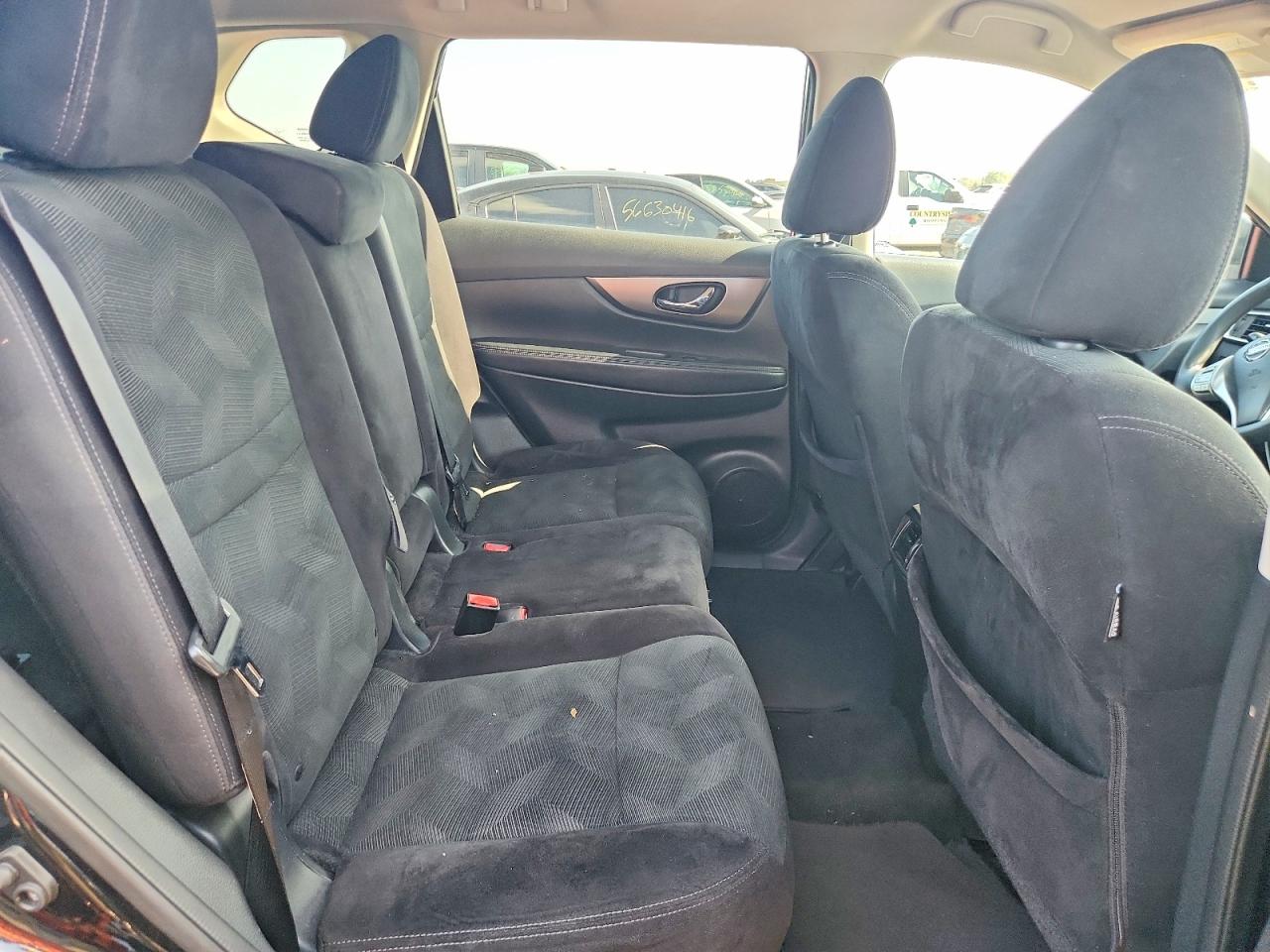 Nissan Rogue S