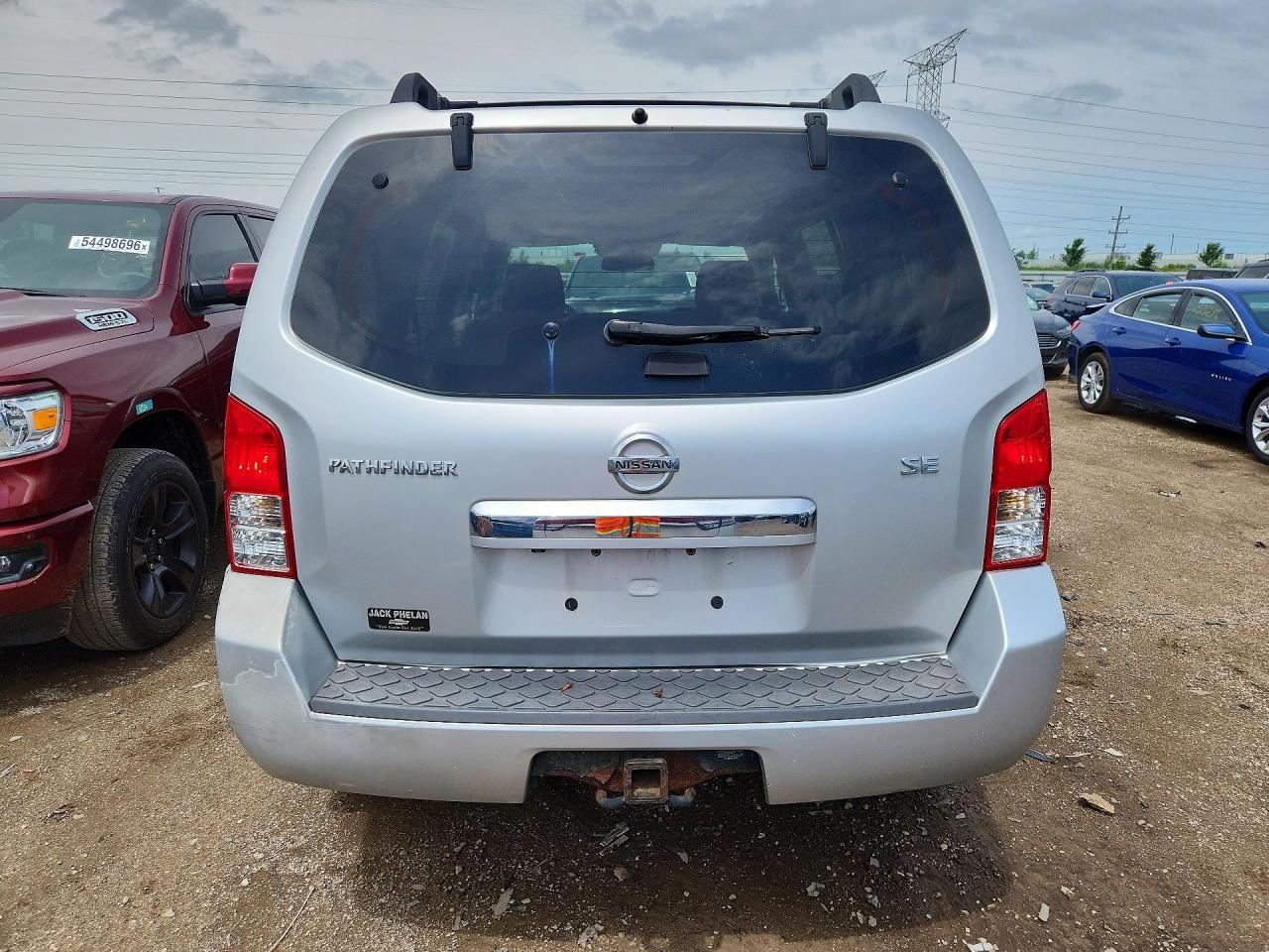 Nissan Pathfinder S