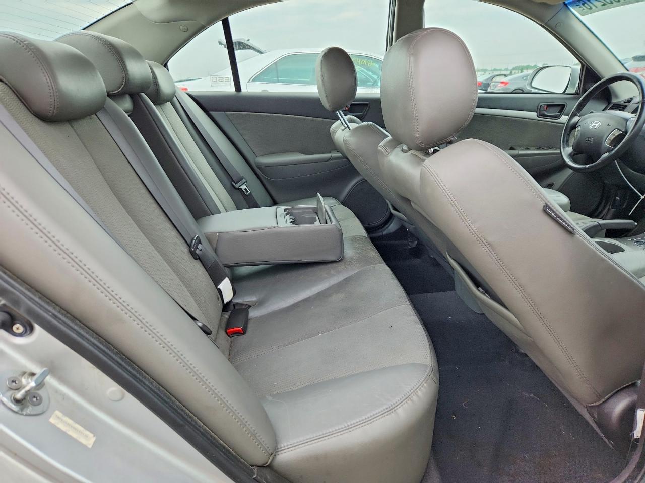Hyundai SONATA Se V6