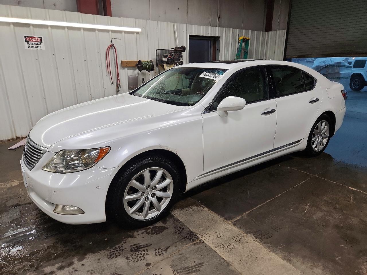 Salvage Lexus LS Image